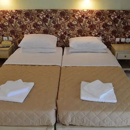 Hotel Alexandros 3*