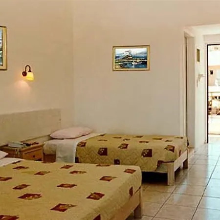 Hotel Alexandros Sissi (Crete)