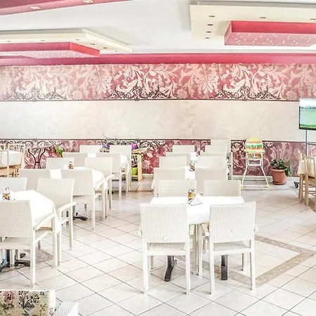 Alexandros Hotel
